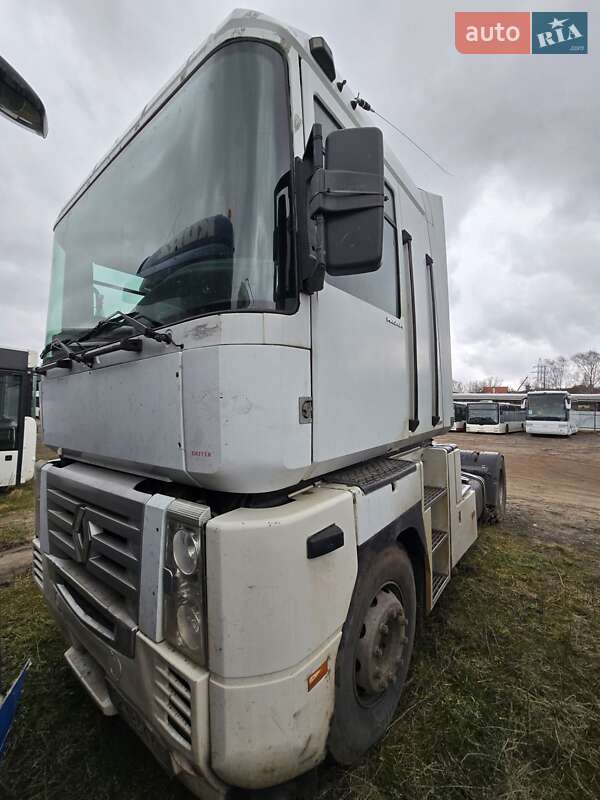 Renault Magnum 2004