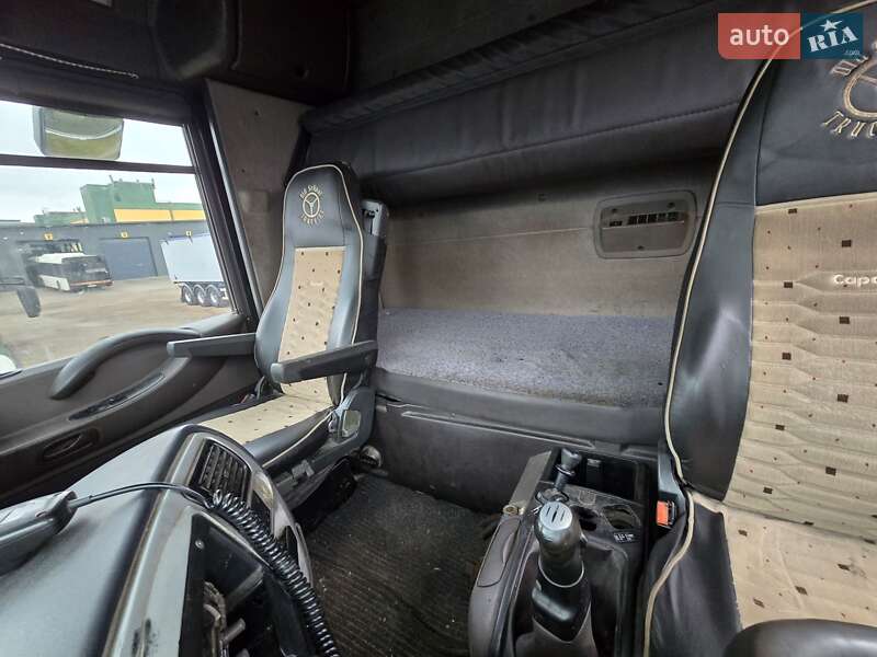 Тягач Renault Magnum 2004 в Ровно