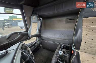 Тягач Renault Magnum 2004 в 