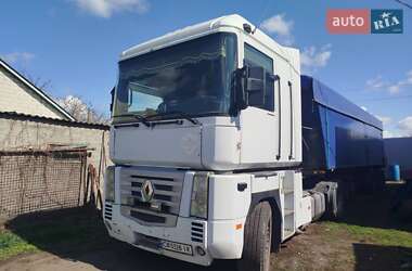 Тягач Renault Magnum 2004 в 