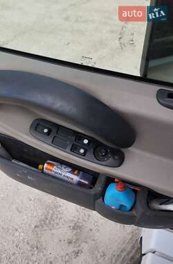 Тягач Renault Magnum 2011 в 