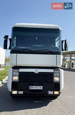 Тягач Renault Magnum 2000 в 