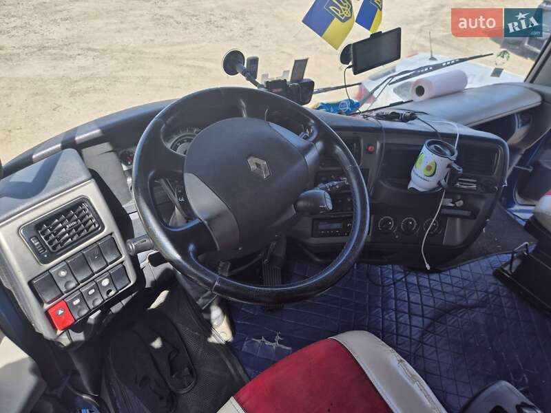 Тягач Renault Magnum 2010 в Луцке