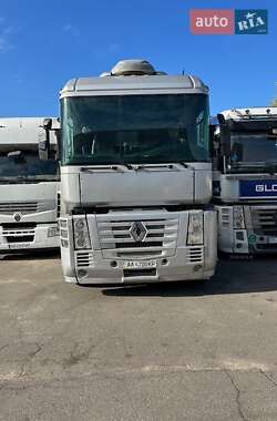 Тягач Renault Magnum 2005 в Києві