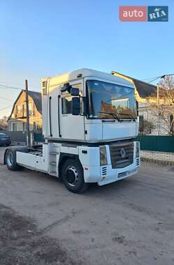 Тягач Renault Magnum 2003 в 
