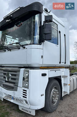 Тягач Renault Magnum 2007 в Ровно