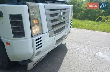 Тягач Renault Magnum 2003 в 