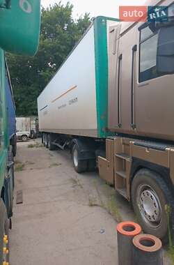 Тягач Renault Magnum 2002 в 
