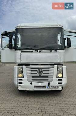 Тягач Renault Magnum 2001 в Львове