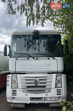 Грузовой фургон Renault Magnum 2007 в Львове