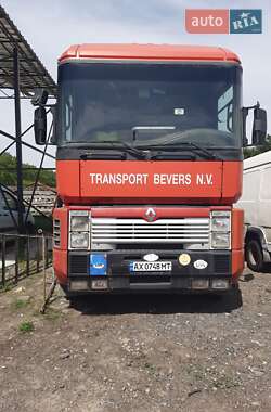 Грузовой фургон Renault Magnum 2001 в 