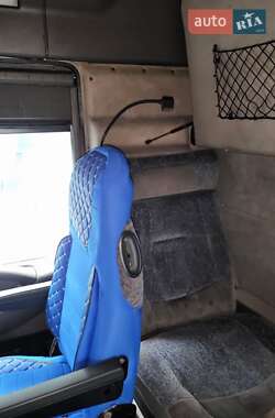 Грузопассажирский фургон Renault Magnum 2009 в 