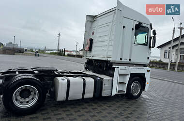 Тягач Renault Magnum 2011 в 