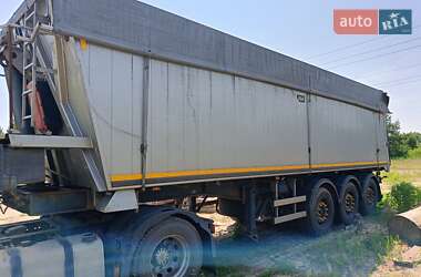 Зерновоз Renault Magnum 2010 в 