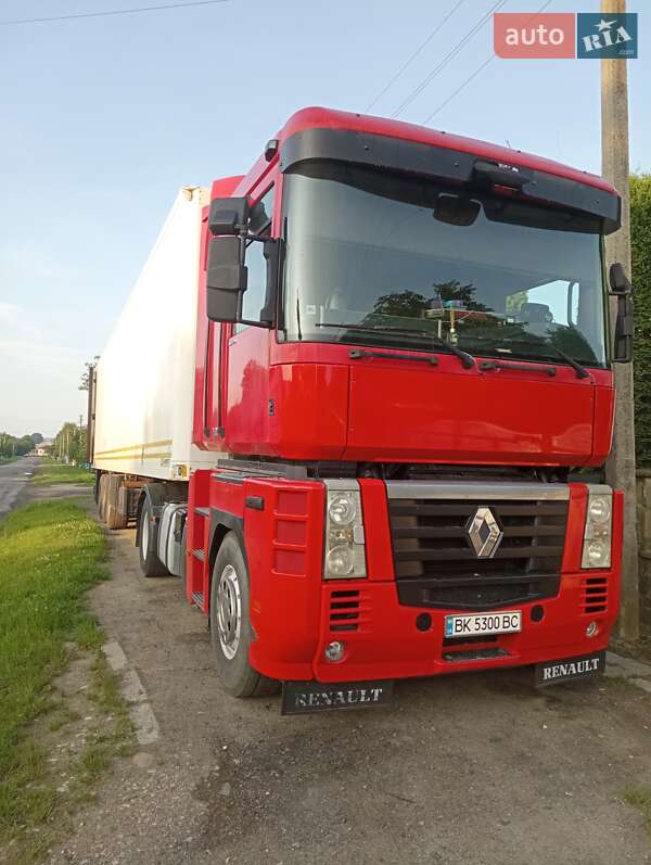 Тягач Renault Magnum 2008 в Дубно