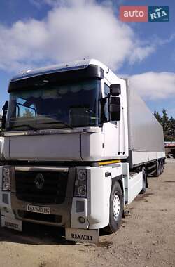 Тягач Renault Magnum 2010 в 