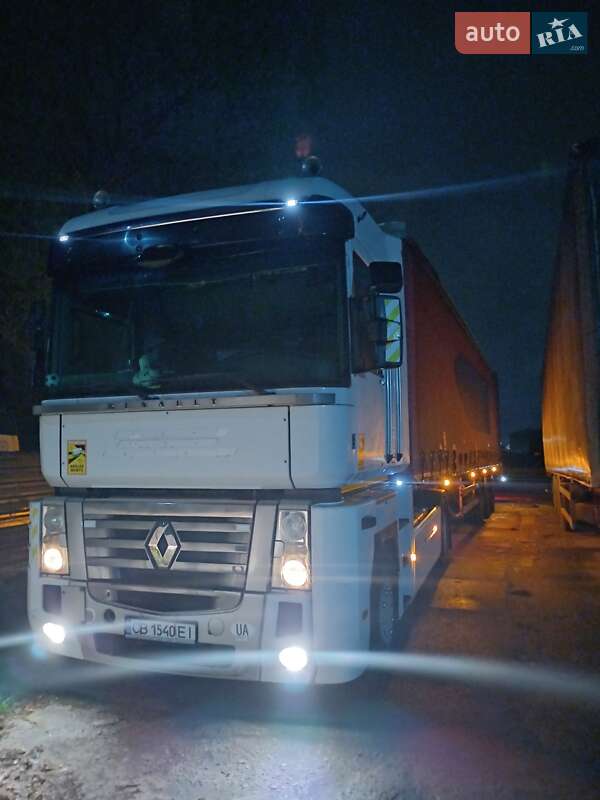 Тягач Renault Magnum 2009 в 
