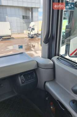 Тягач Renault Magnum 2010 в 