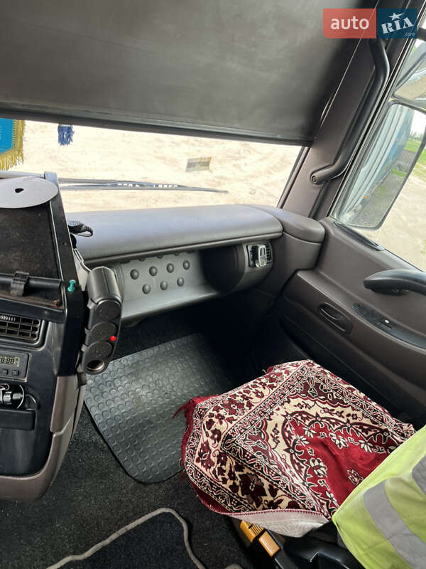 Зерновоз Renault Magnum 1998 в Лохвиці