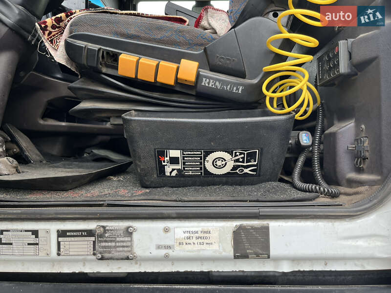 Зерновоз Renault Magnum 1998 в Лохвиці