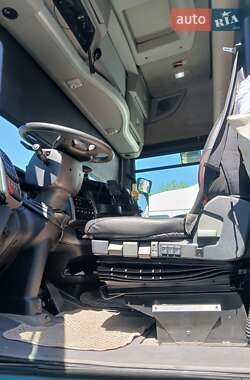 Тягач Renault Magnum 2012 в 