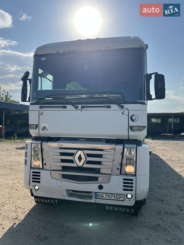 Другие грузовики Renault Magnum 2004 в 