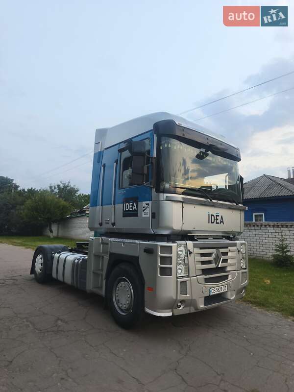 Тягач Renault Magnum 2010 в Чернигове