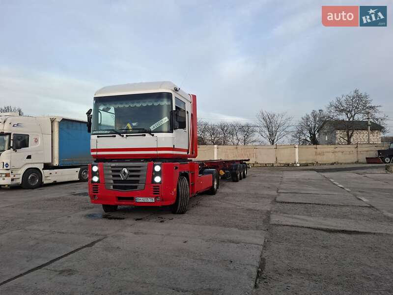 Renault Magnum 2002