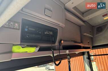 Тягач Renault Magnum 2012 в 
