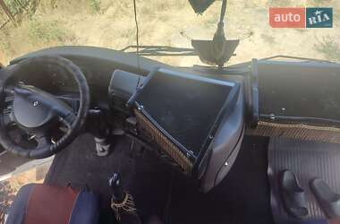 Тягач Renault Magnum 2000 в 