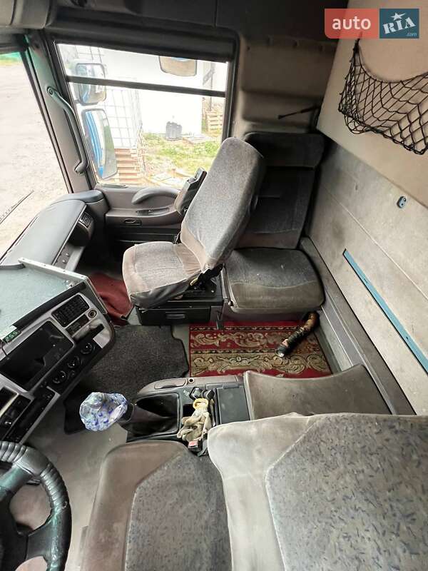 Тягач Renault Magnum 2006 в Харкові