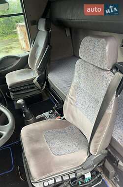 Тентованый Renault Magnum 2001 в 