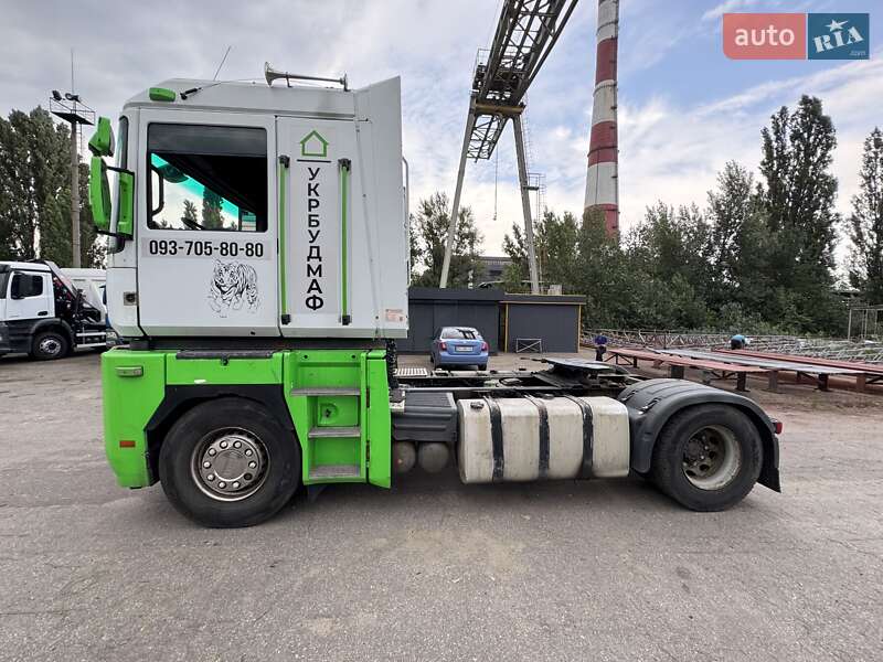 Автовоз Renault Magnum 2008 в Киеве