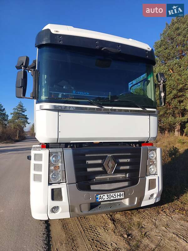 Тягач Renault Magnum 2011 в Луцке