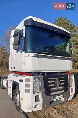 Тягач Renault Magnum 2011 в 