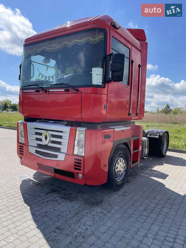 Тягач Renault Magnum 2006 в Стрию