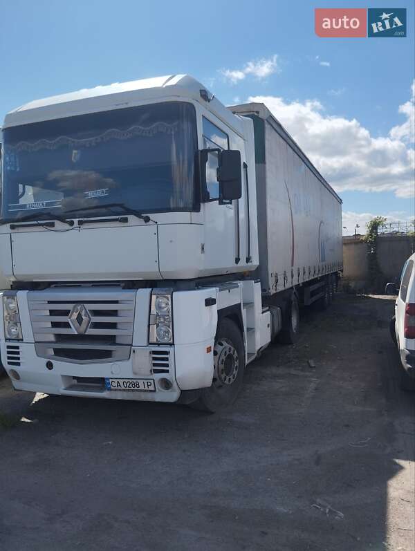 Тягач Renault Magnum 2003 в 