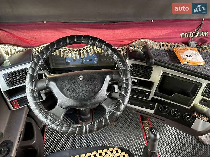Тягач Renault Magnum 2004 в Єланці фото 8 Тягач Renault Magnum 2004 в Єланці