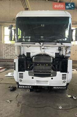 Тягач Renault Magnum 2004 в 