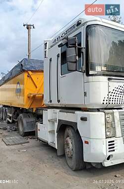 Самосвал Renault Magnum 2004 в Черкассах