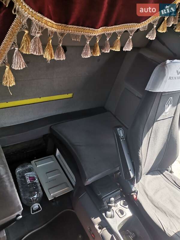 Тягач Renault Magnum 2008 в Белой Церкви