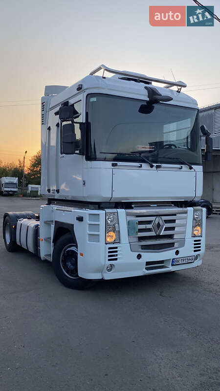 Тягач Renault Magnum 2008 в Ровно