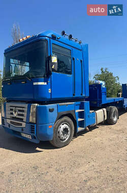 Платформа Renault Magnum 2001 в Миколаєві