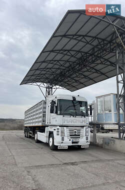 Тягач Renault Magnum 2009 в 
