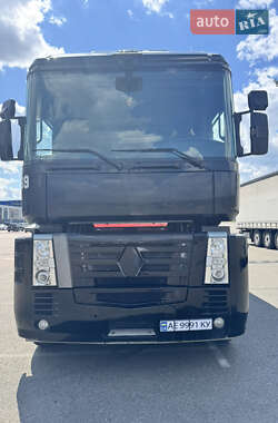 Тягач Renault Magnum 2009 в Києві