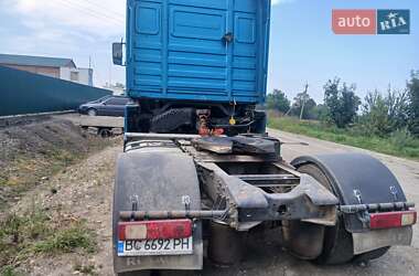 Тягач Renault Magnum 2000 в 