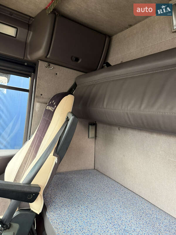 Тягач Renault Magnum 2007 в Луцке