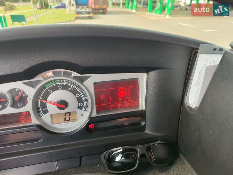 Тягач Renault Magnum 2008 в Сновске