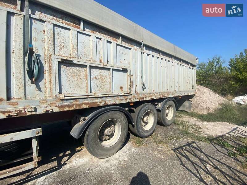 Зерновоз Renault Magnum 2005 в Высокополье