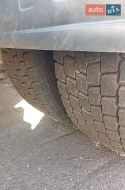 Тягач Renault Magnum 2005 в 